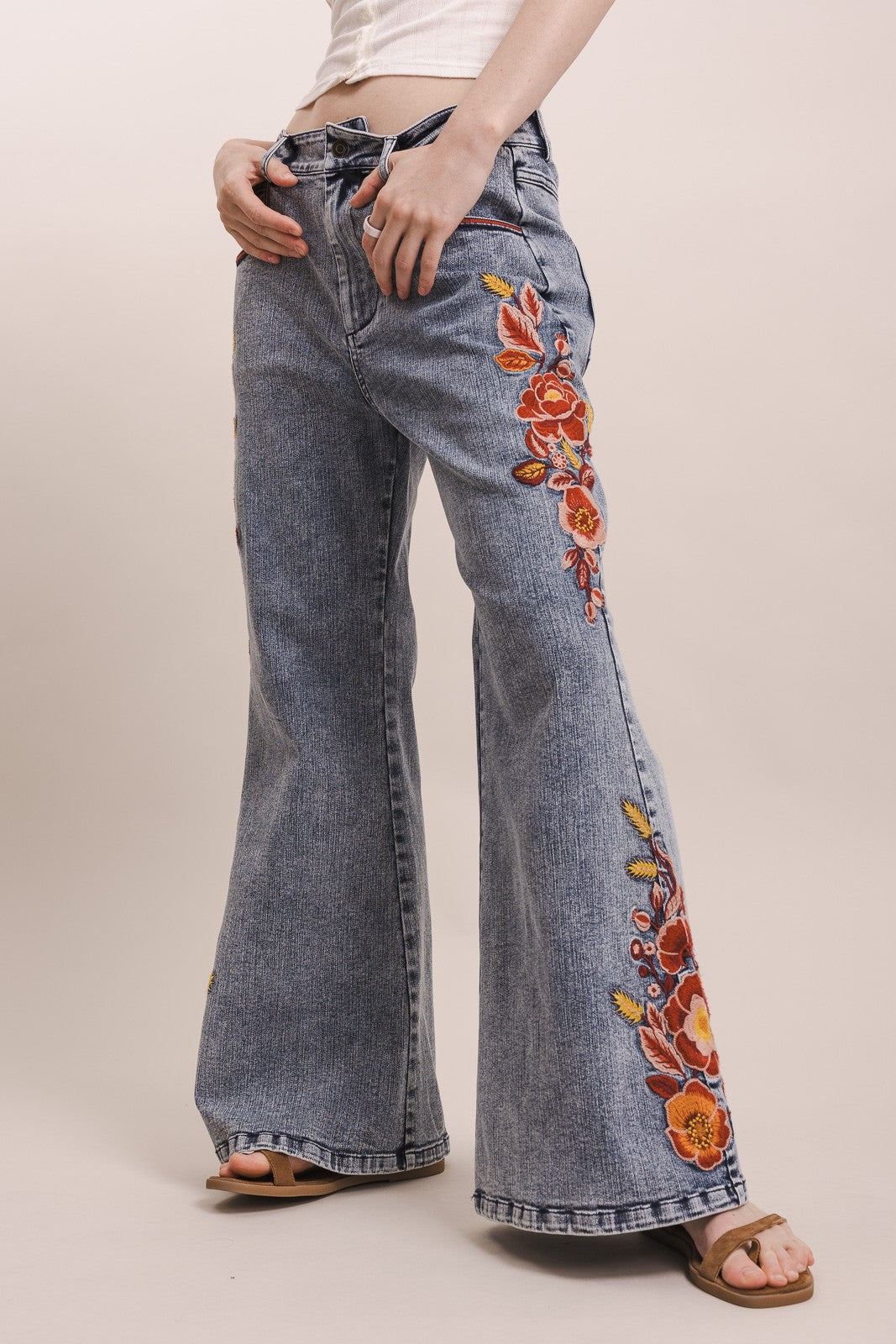 Bluevelvet Flower Embroidery Wide Leg Pants
