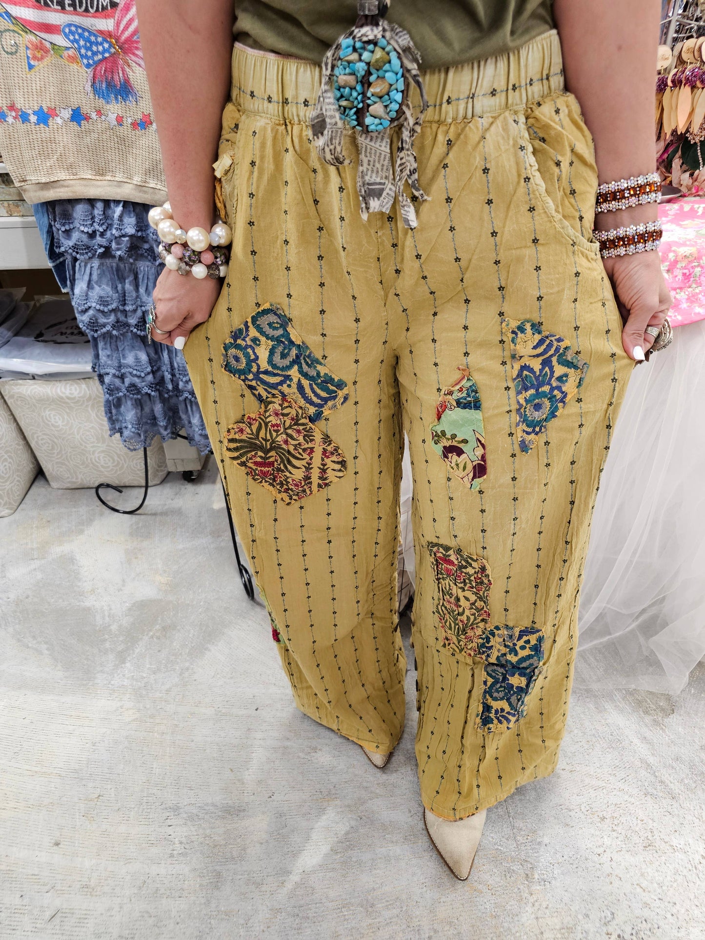 A Rare Bird Dahlia Reversible Pant