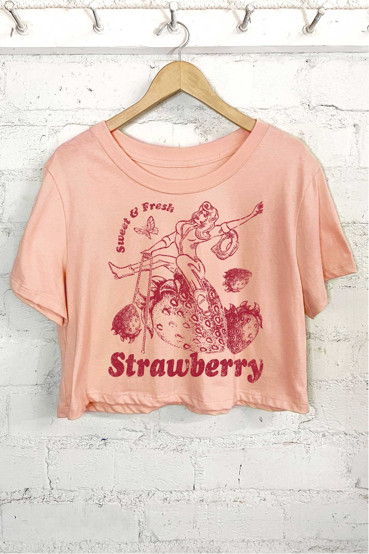 SWEET & FRESH STRAWBERRY COWGIRL GRAPHIC SHORT CROP TOP Rustee Clothing