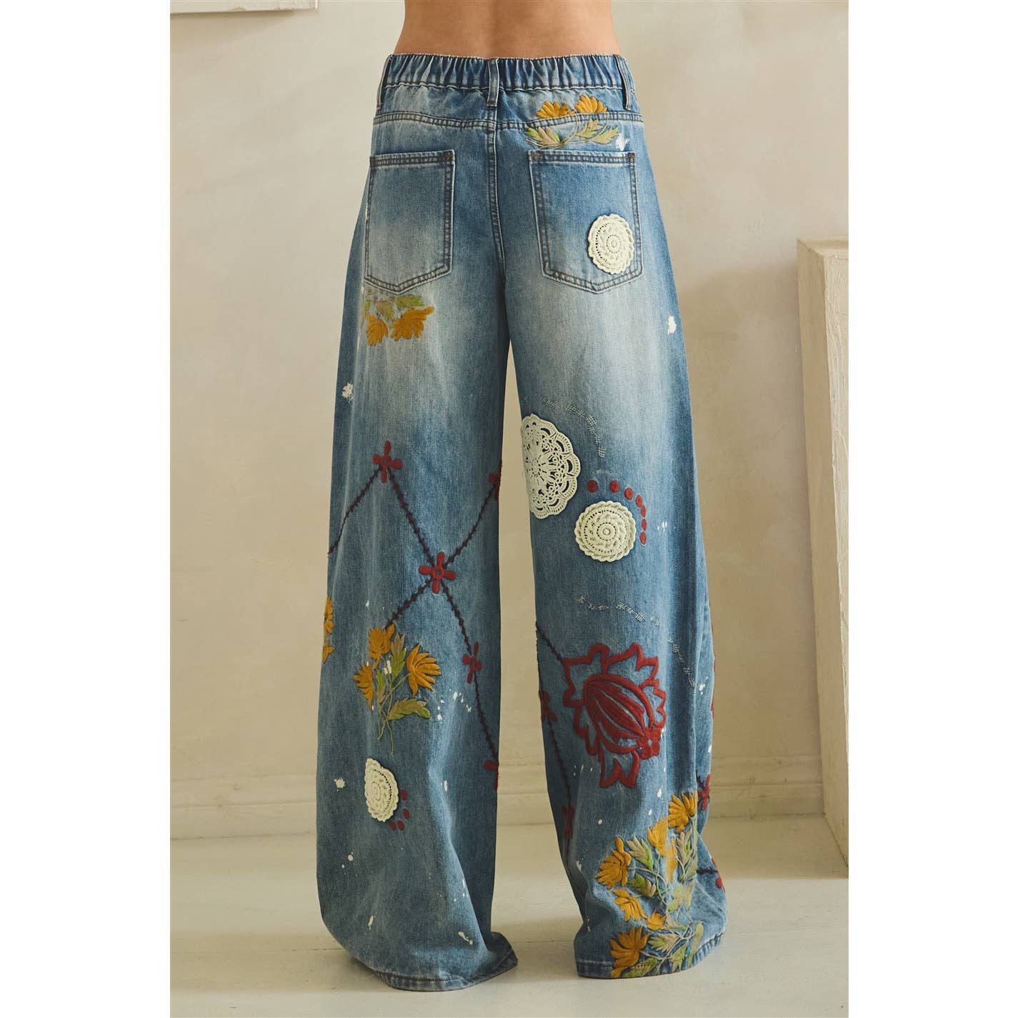 Oli & Hail - WASHED EMBROIDERY WIDE LEG DENIM PANTS