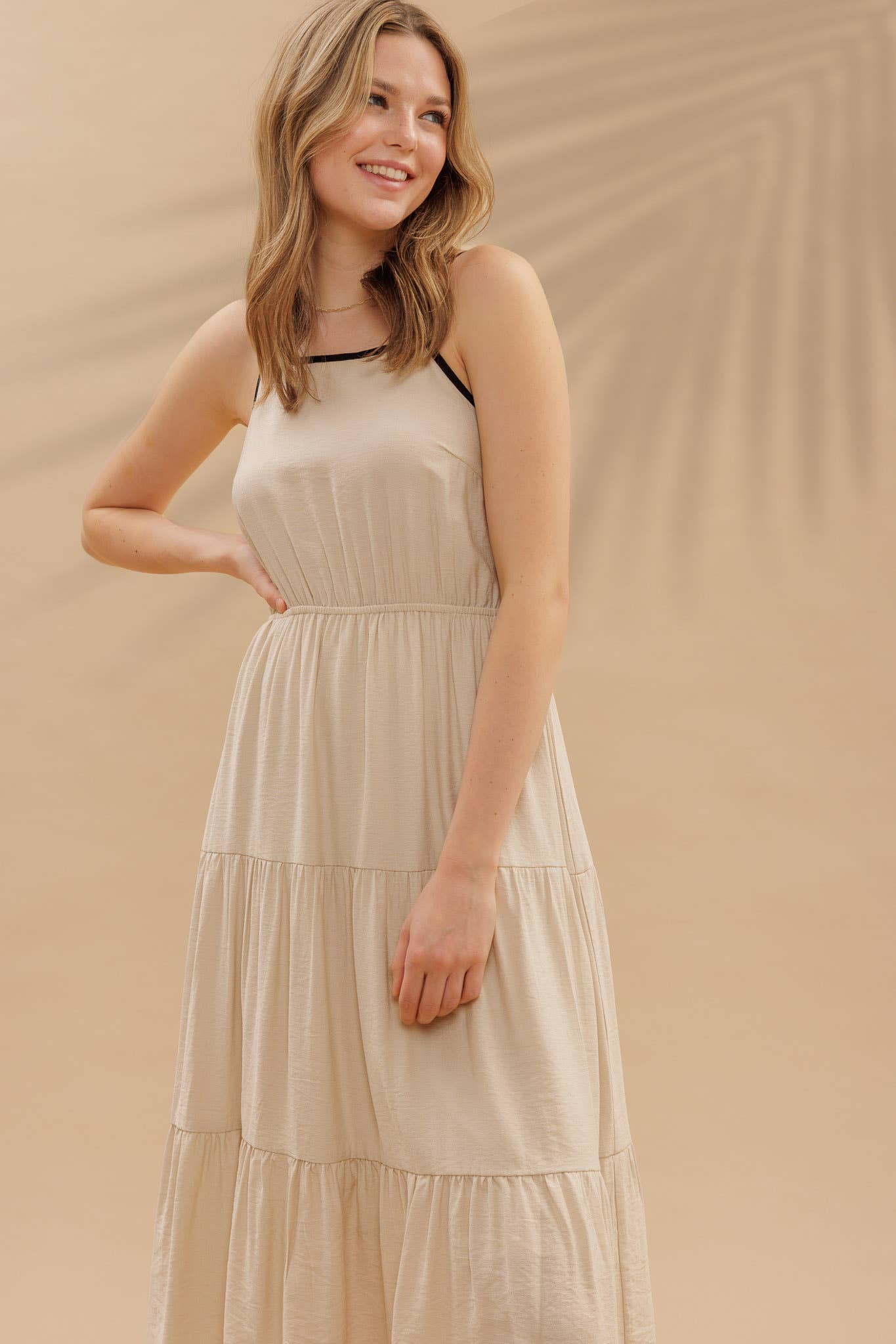 CONTRAST TRIM BACK TIE TIERED MIDI DRESS Blu Pepper