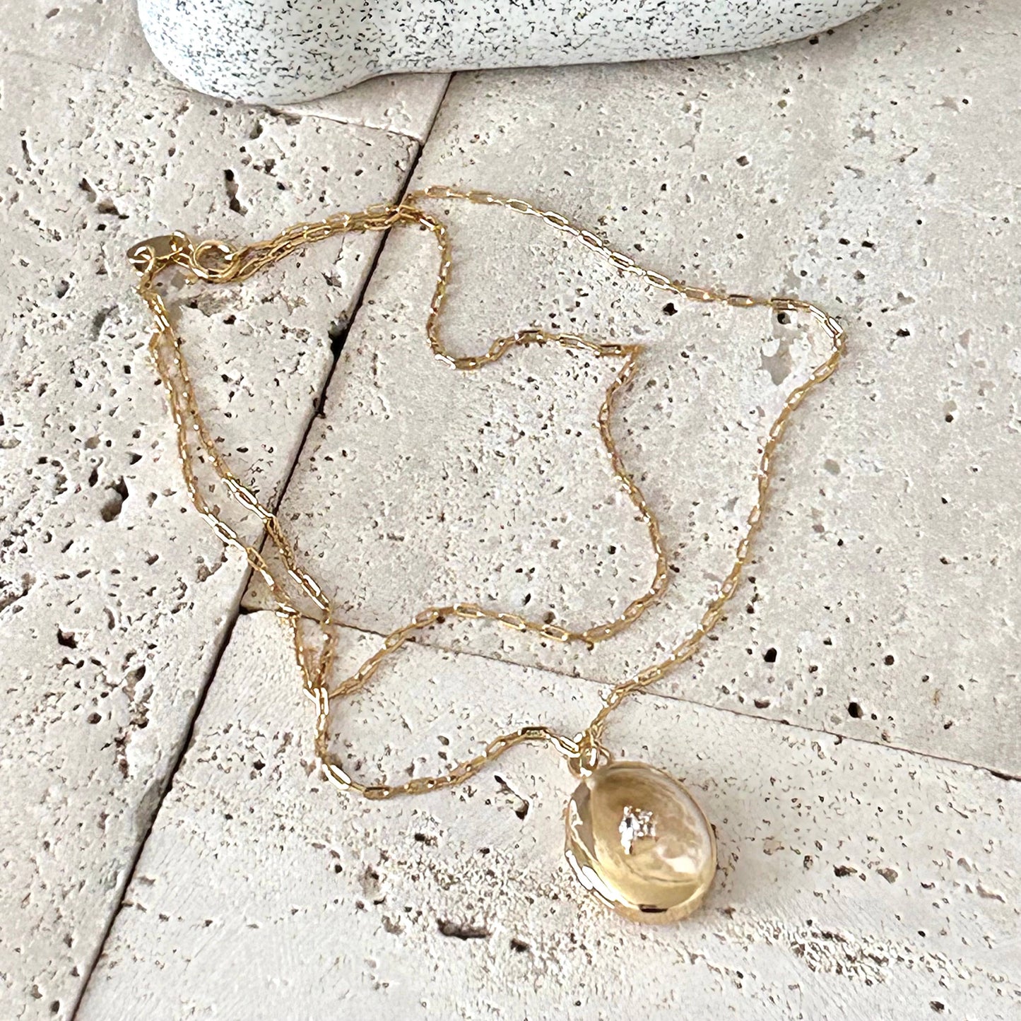 Oval Locket Pendant Necklace | 18K Gold Filled Paperclip Chain
