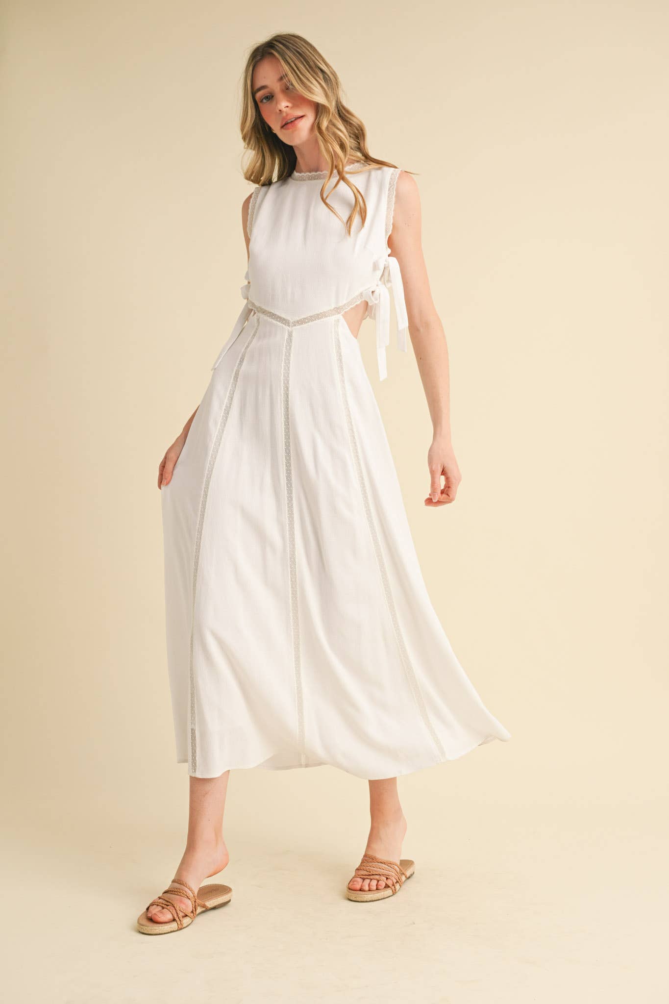 & MERCI - CUT-OUT LACE TRIM MIDI DRESS - 926 West