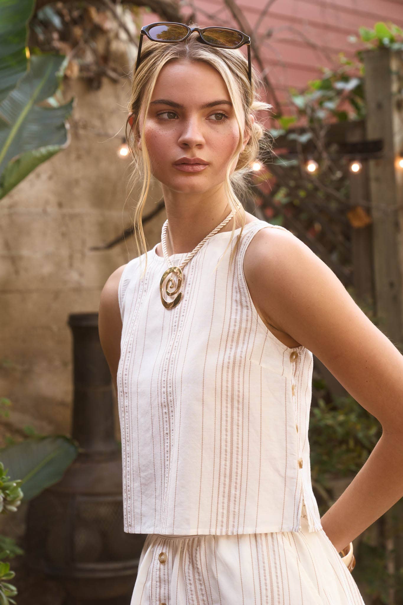 Blu Pepper - STRIPE SLEEVELESS SIDE BUTTON DETAIL TOP - 926 West
