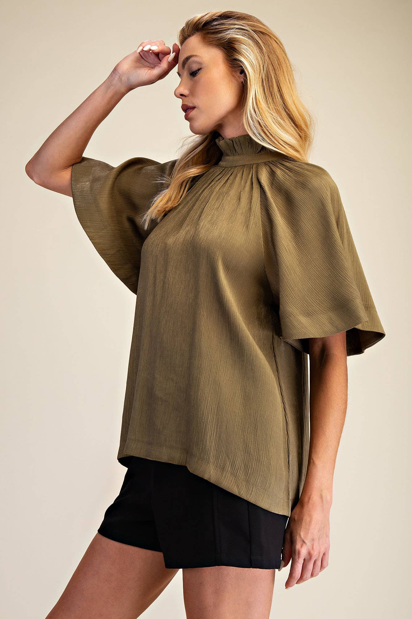 Ruffle Neck Raglan Sleeve Blouse in Green