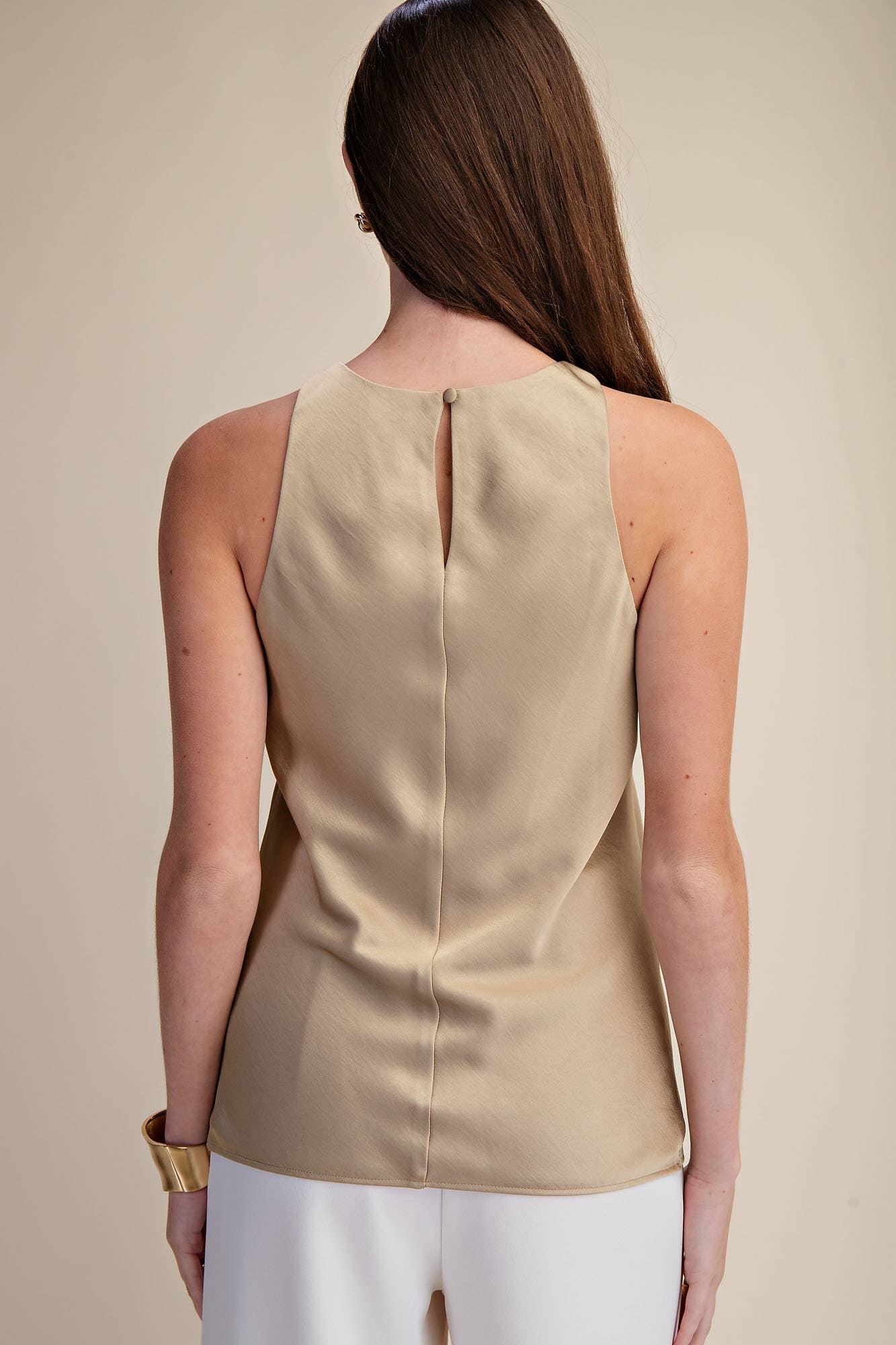 GLAM - Round-Neck Sleeveless Minimalist Top