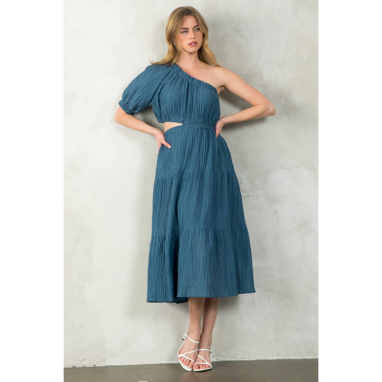 Women's One Shoulder Puff Sleeve Textured Dress THML