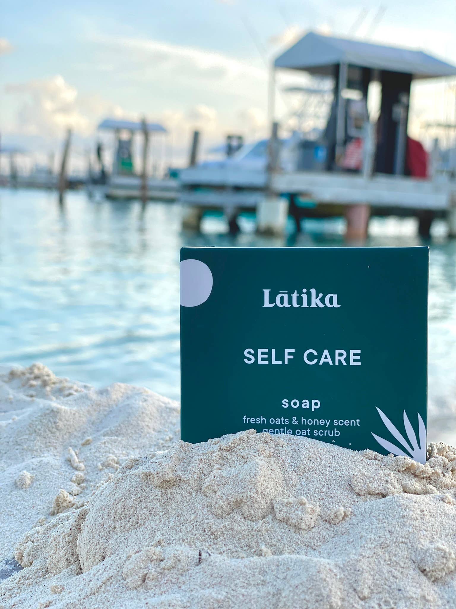 Self Care - Hydrating oat scrub- Soap 💙 Latika Beauty