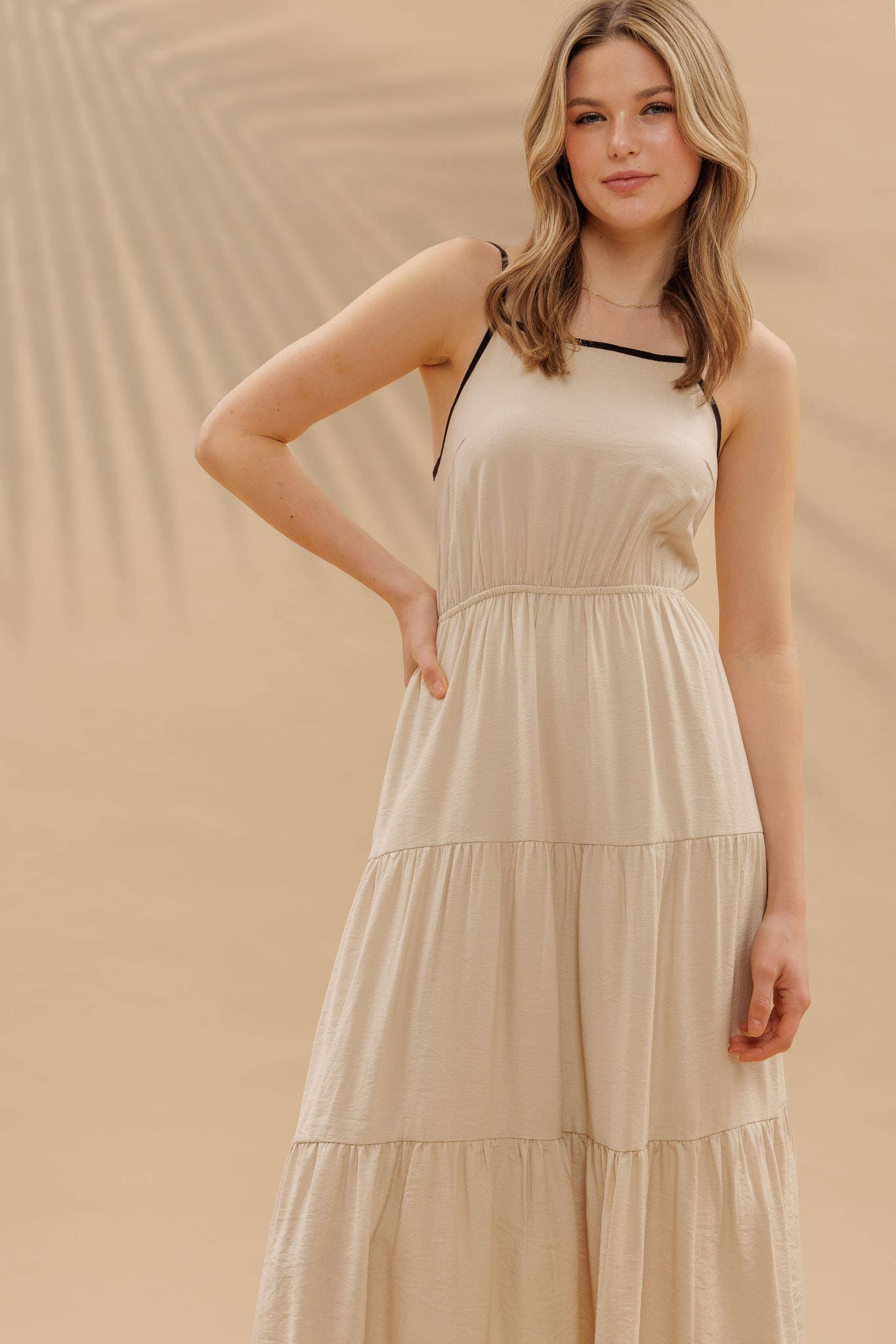 CONTRAST TRIM BACK TIE TIERED MIDI DRESS Blu Pepper