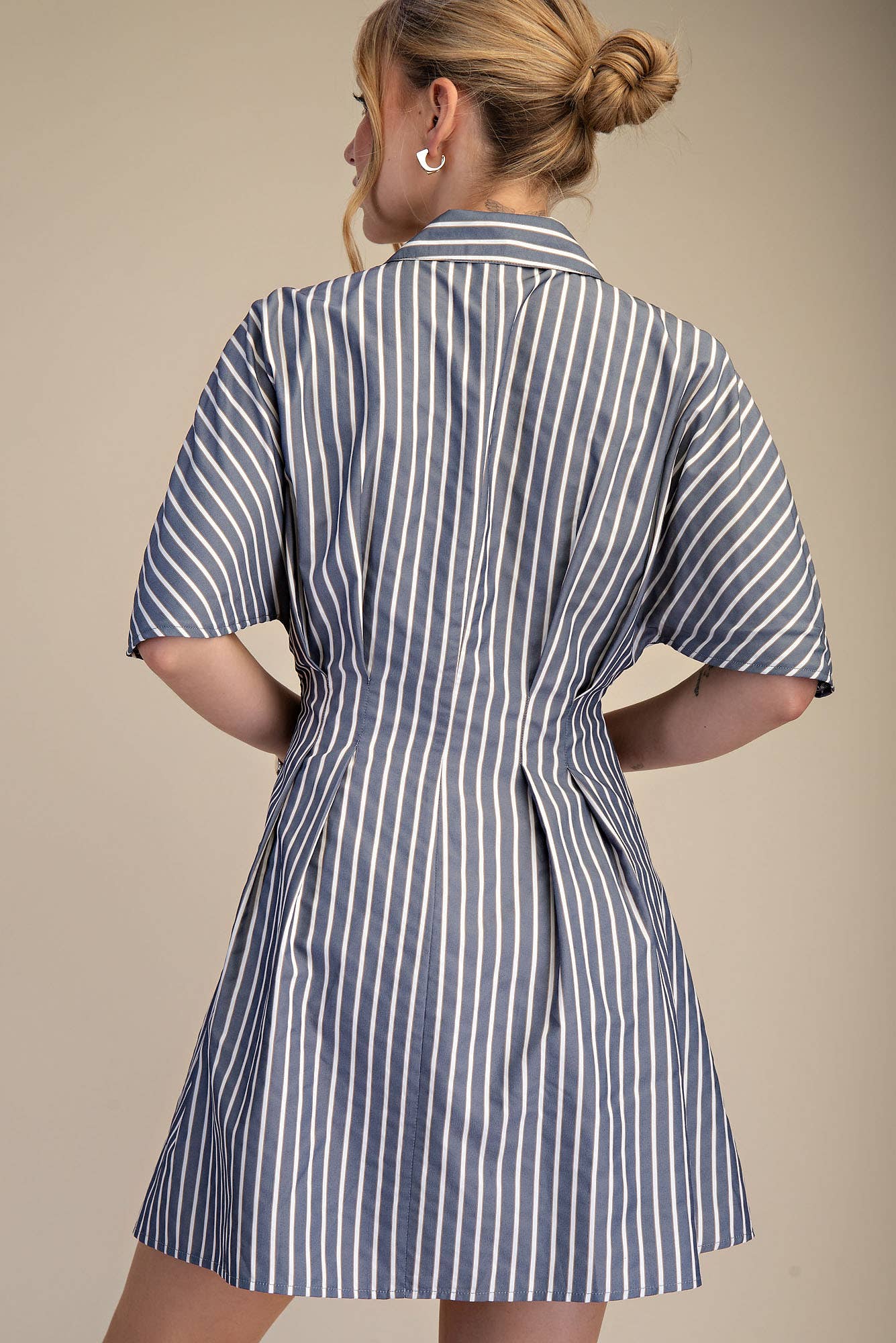 Short-Sleeve Belted Shirt Dress - Classic Button-Front Style