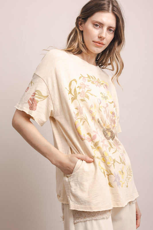 Bluevelvet - Flower Butterfly In Garden Print Tee