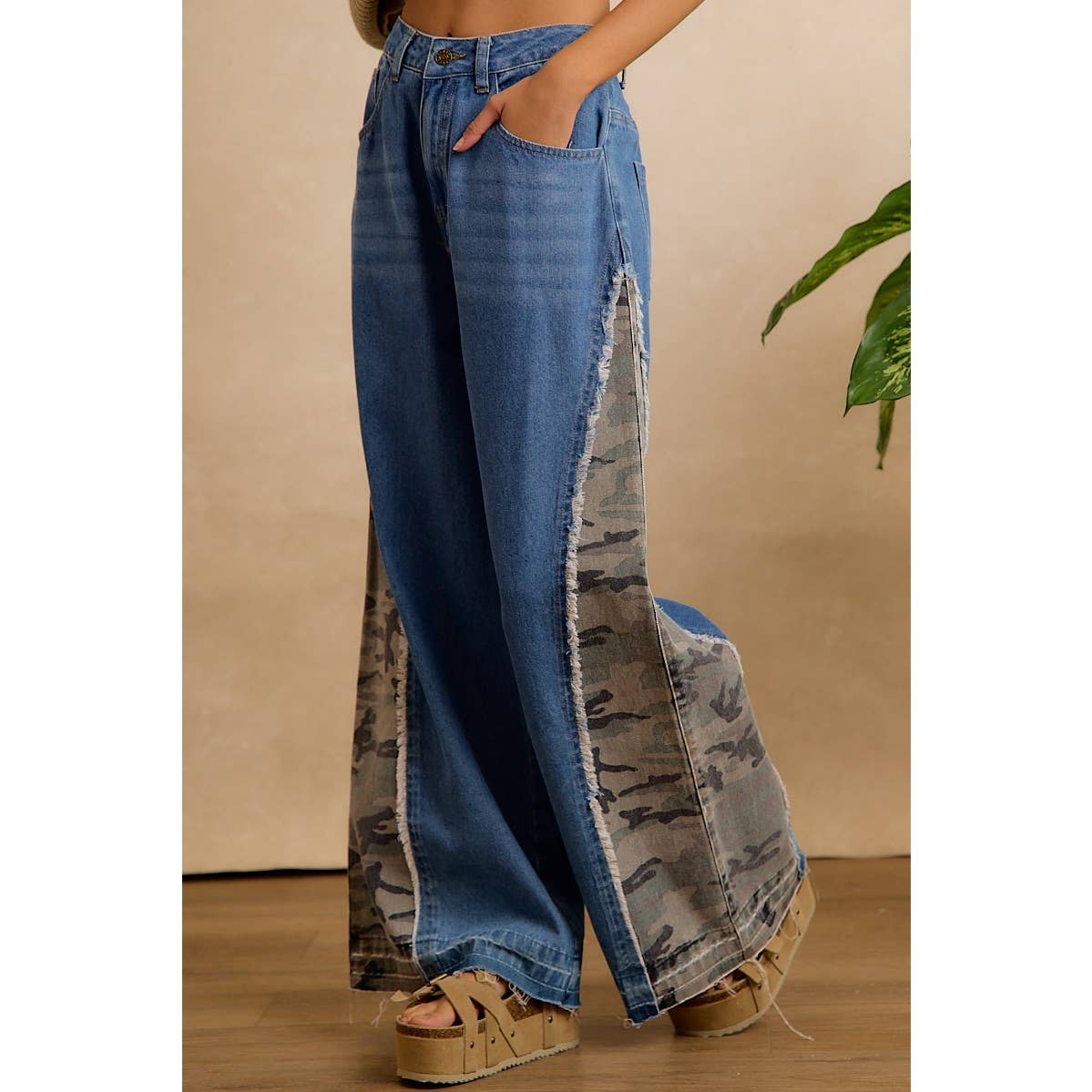 Camo Contrast Wide-Leg Jeans