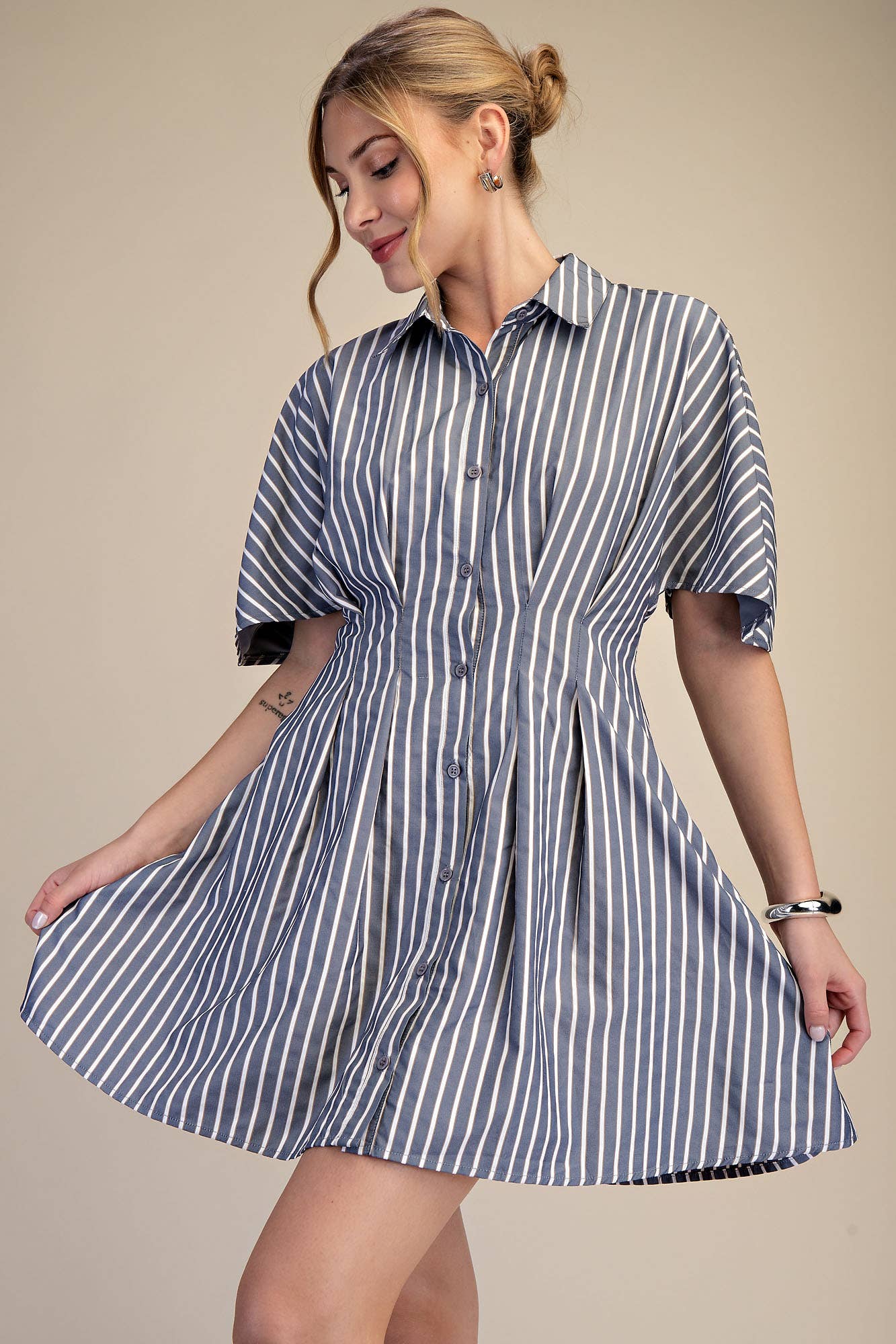 Short-Sleeve Belted Shirt Dress - Classic Button-Front Style