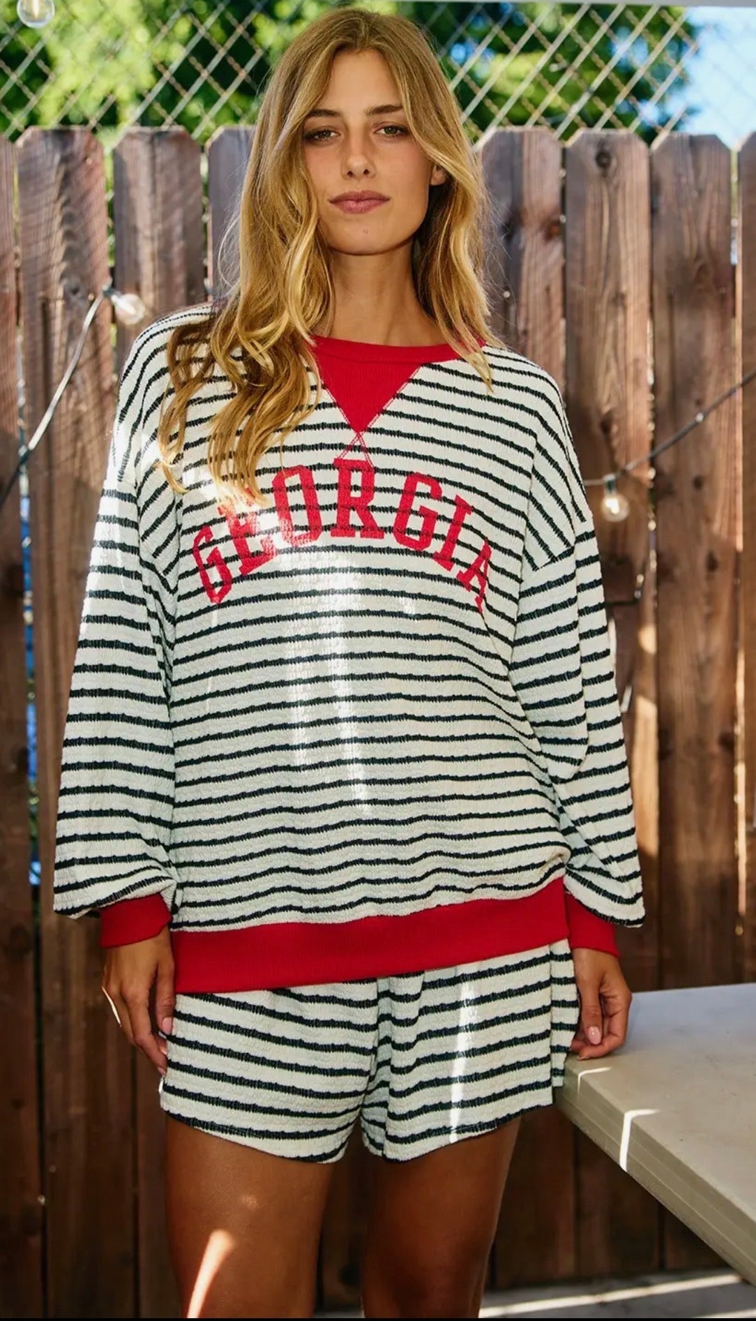 BUCKETLIST - GEORGIA STRIPED PRINT BLACK RED (SET)TOP & SHORTS