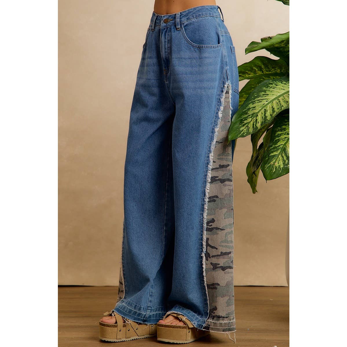 Camo Contrast Wide-Leg Jeans