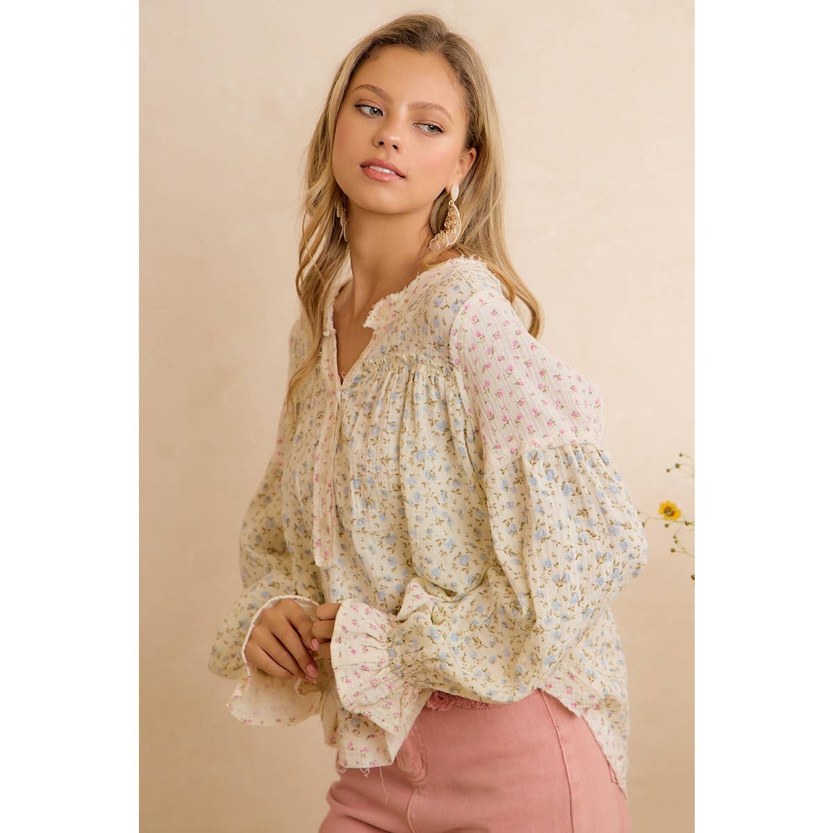 BiBi Floral Crinkle Gauze Button-Front Blouse