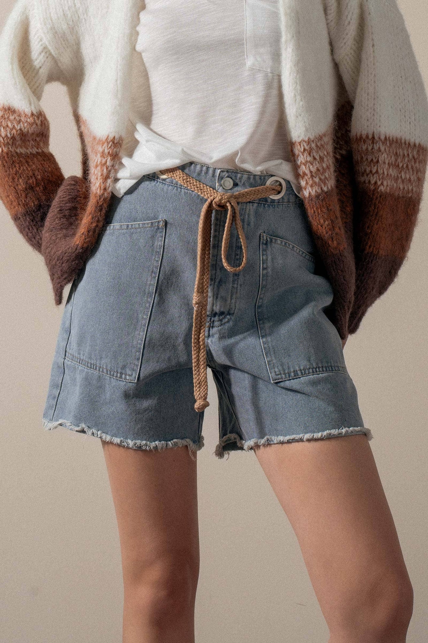 Women's High-Waisted Frayed Hem Denim Shorts Urban Daizy