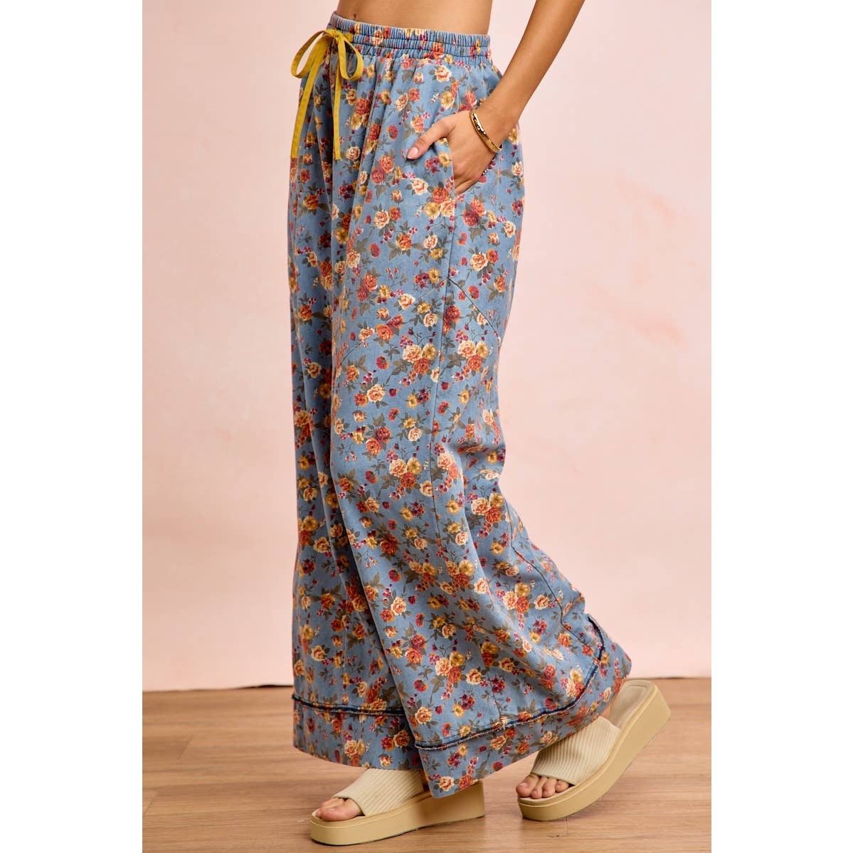Floral Print Drawstring Wide-Leg Pants