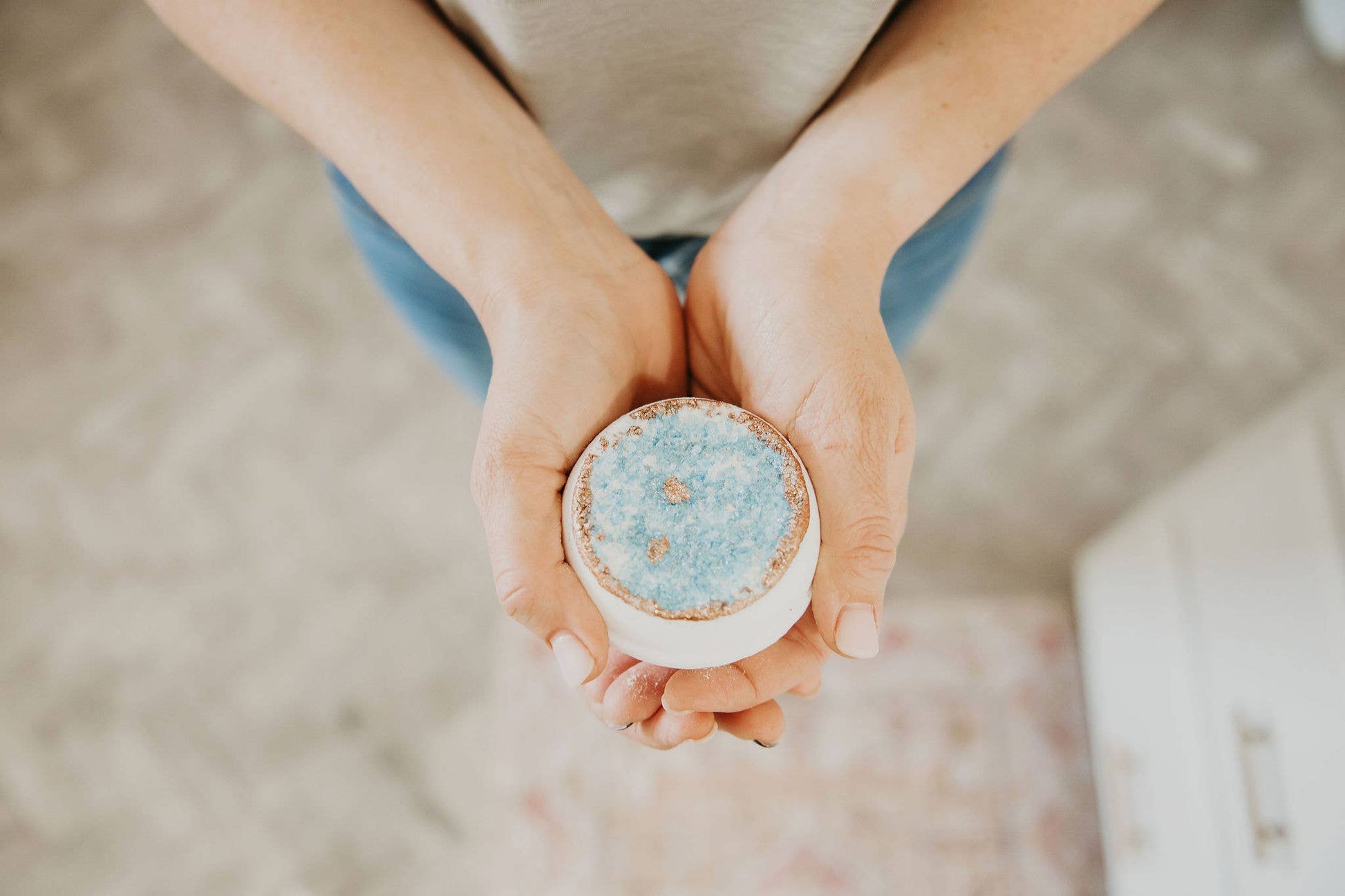 Crystal bath bomb 🌸 Wellness gift - Turquoise, Blue + Gold Latika Beauty