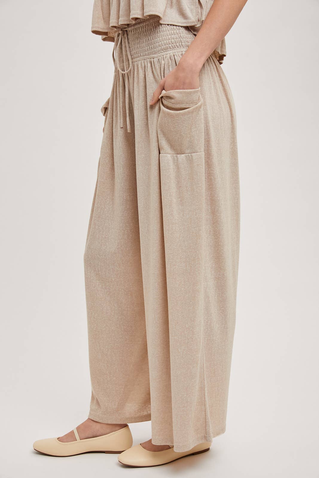 RELAXED KNIT SMOCKED TOP AND WIDE PANTS SET Bluivy