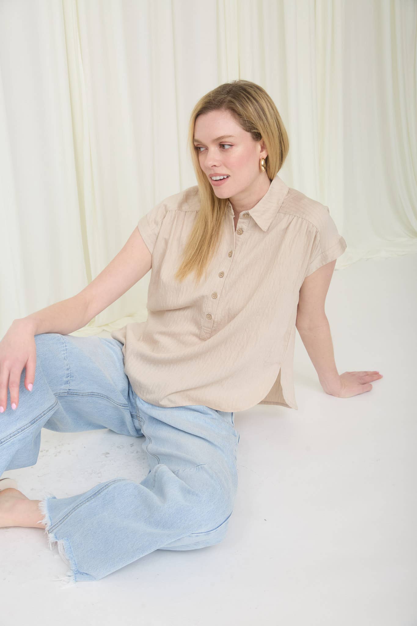 Blu Pepper - COLLARED HALF BUTTON RUCHED SHOULDER TOP