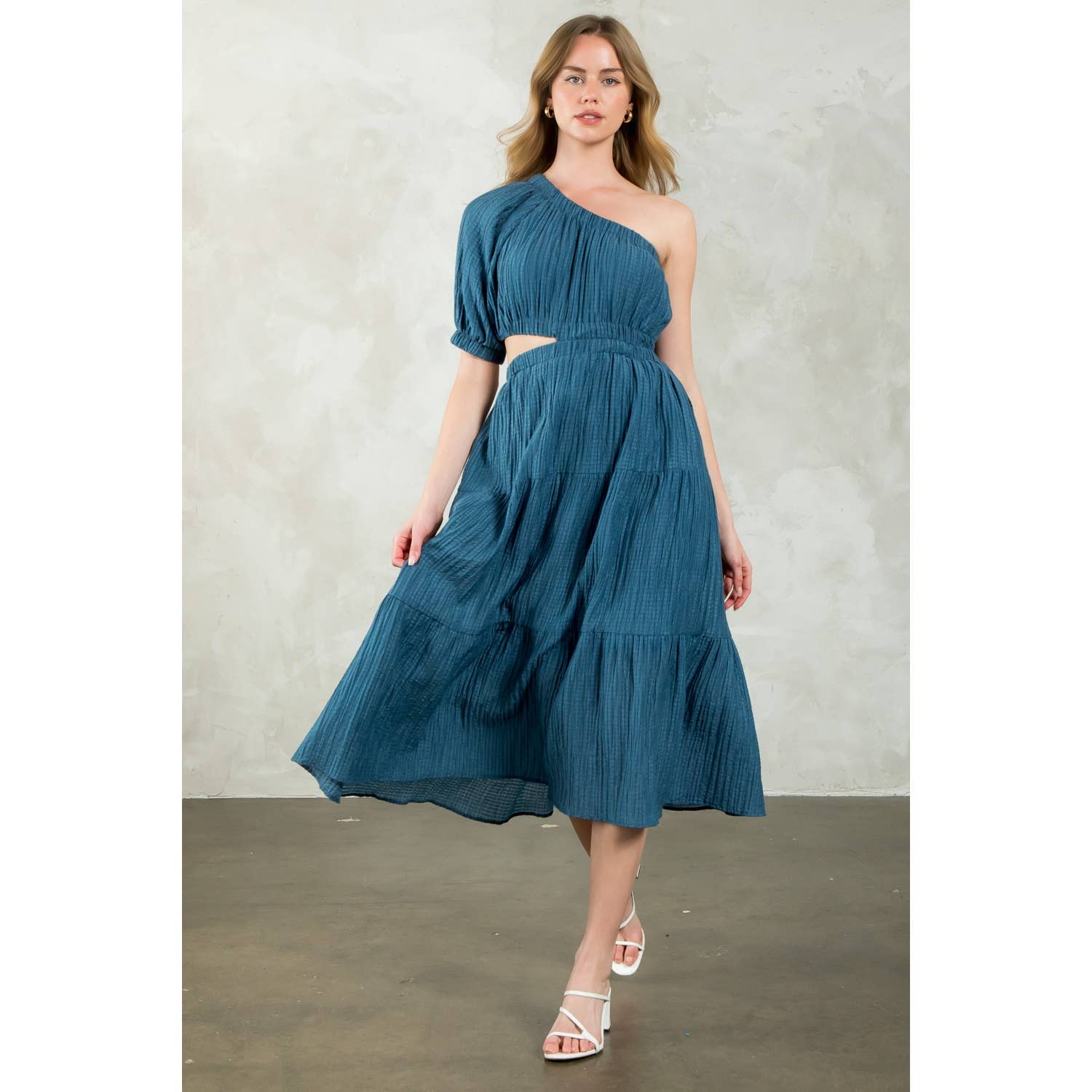 Women's One Shoulder Puff Sleeve Textured Dress THML