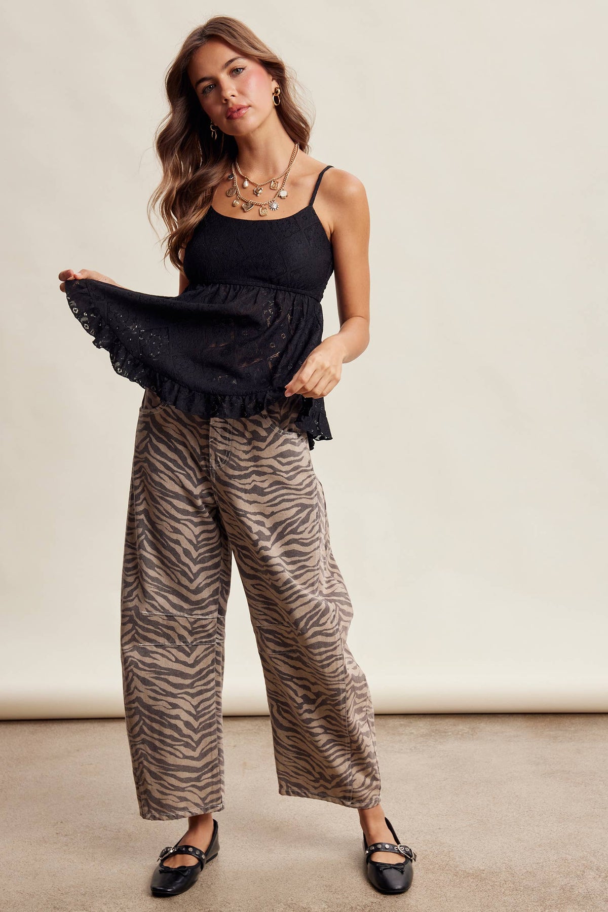 Floral Stretch Lace Peplum Cami Top – Ivory & Black