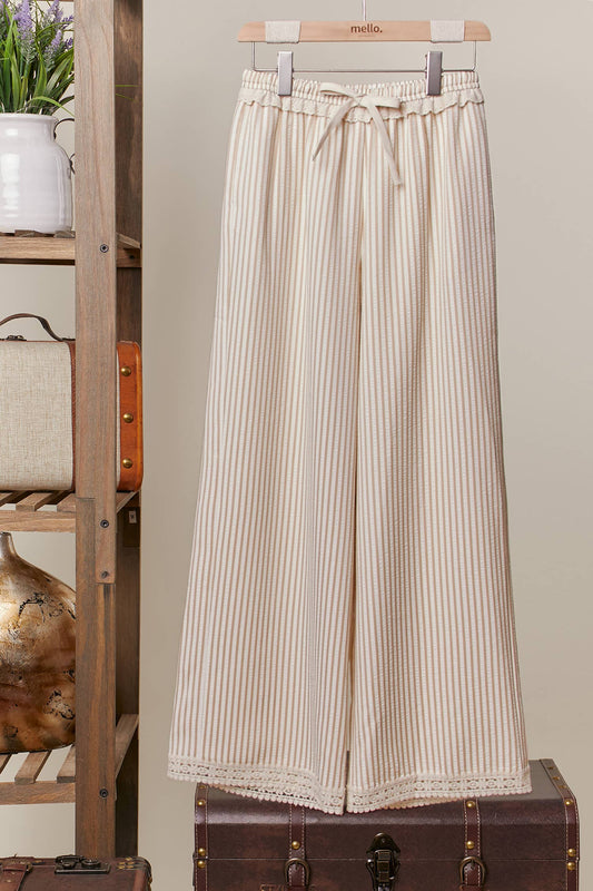 Striped Wide-Leg Pants with Lace Hem Mello.