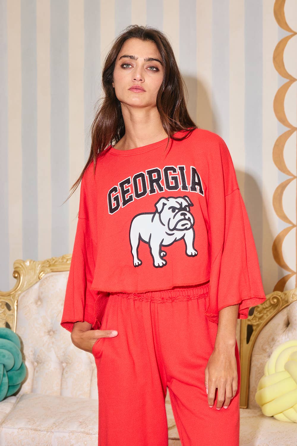 T1492BA-GA 'GEORGIA Bulldog' Cropped Graphic Sweatshirt BUCKETLIST