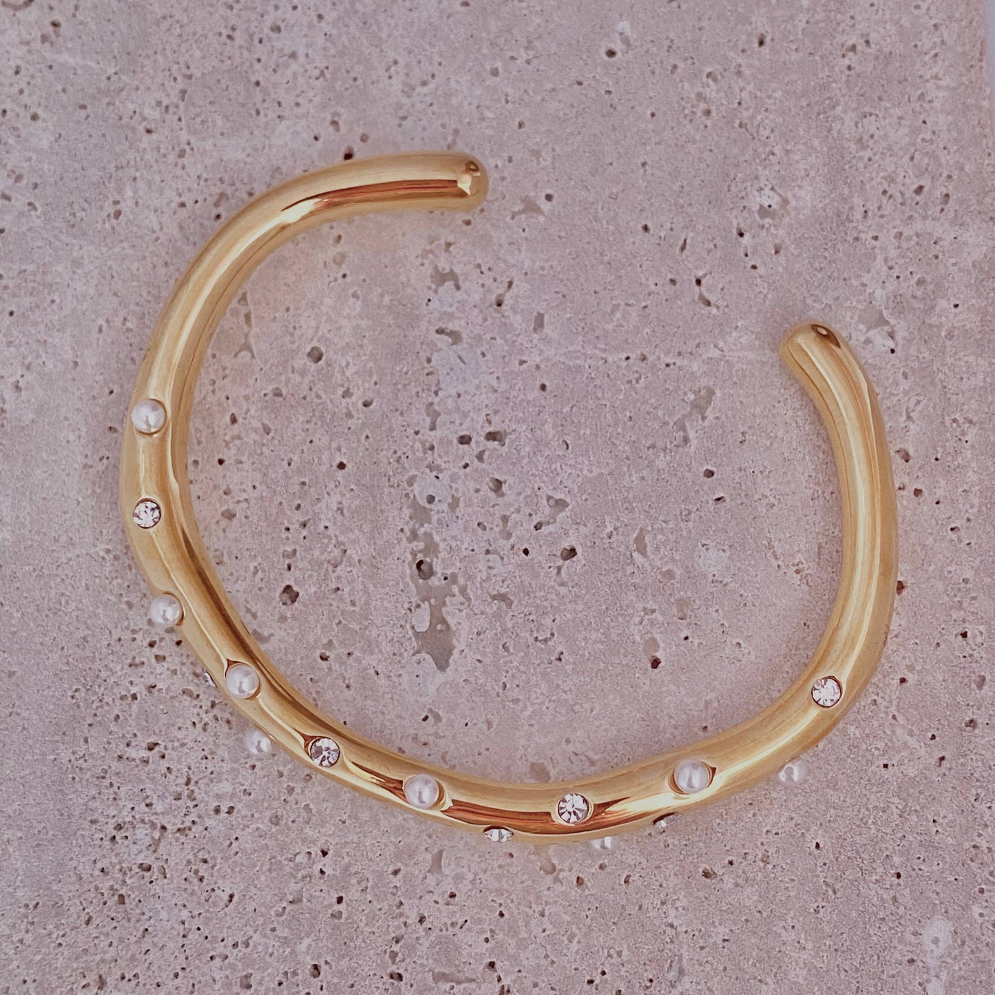 Pearls Bangle Cuff Bracelet 18k gold plated