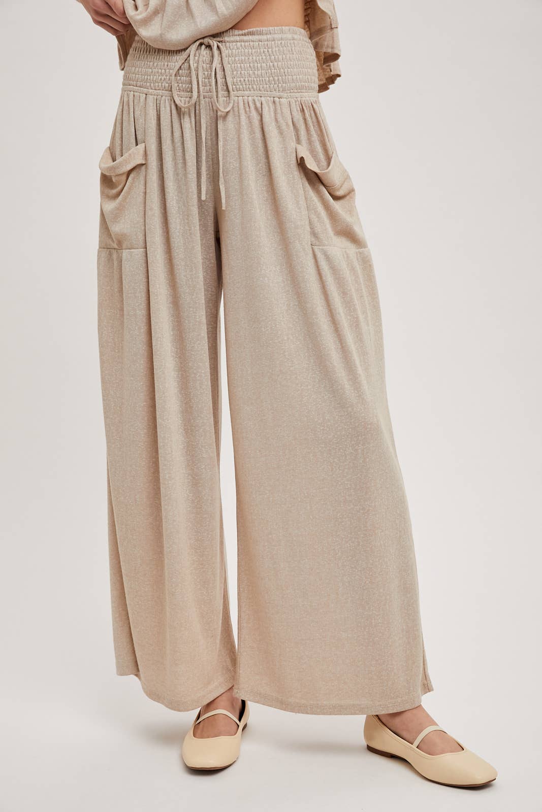 RELAXED KNIT SMOCKED TOP AND WIDE PANTS SET Bluivy