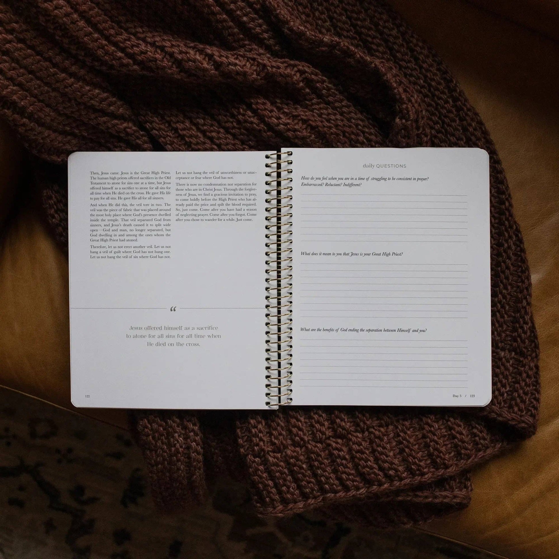 Pray | Cultivating a Passionate Practice of Prayer – Spiral Bible Study - 926 West