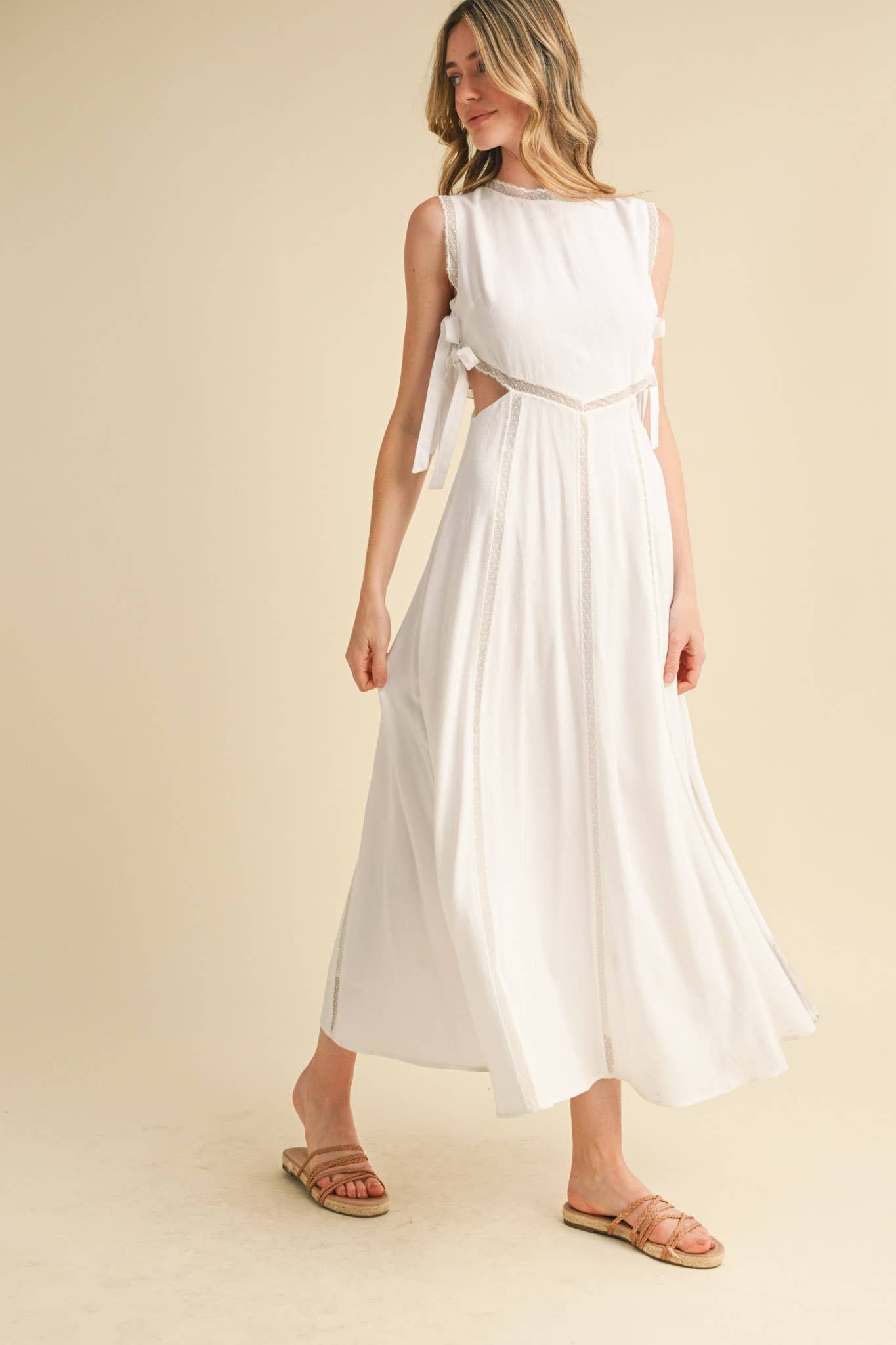 & MERCI - CUT-OUT LACE TRIM MIDI DRESS - 926 West