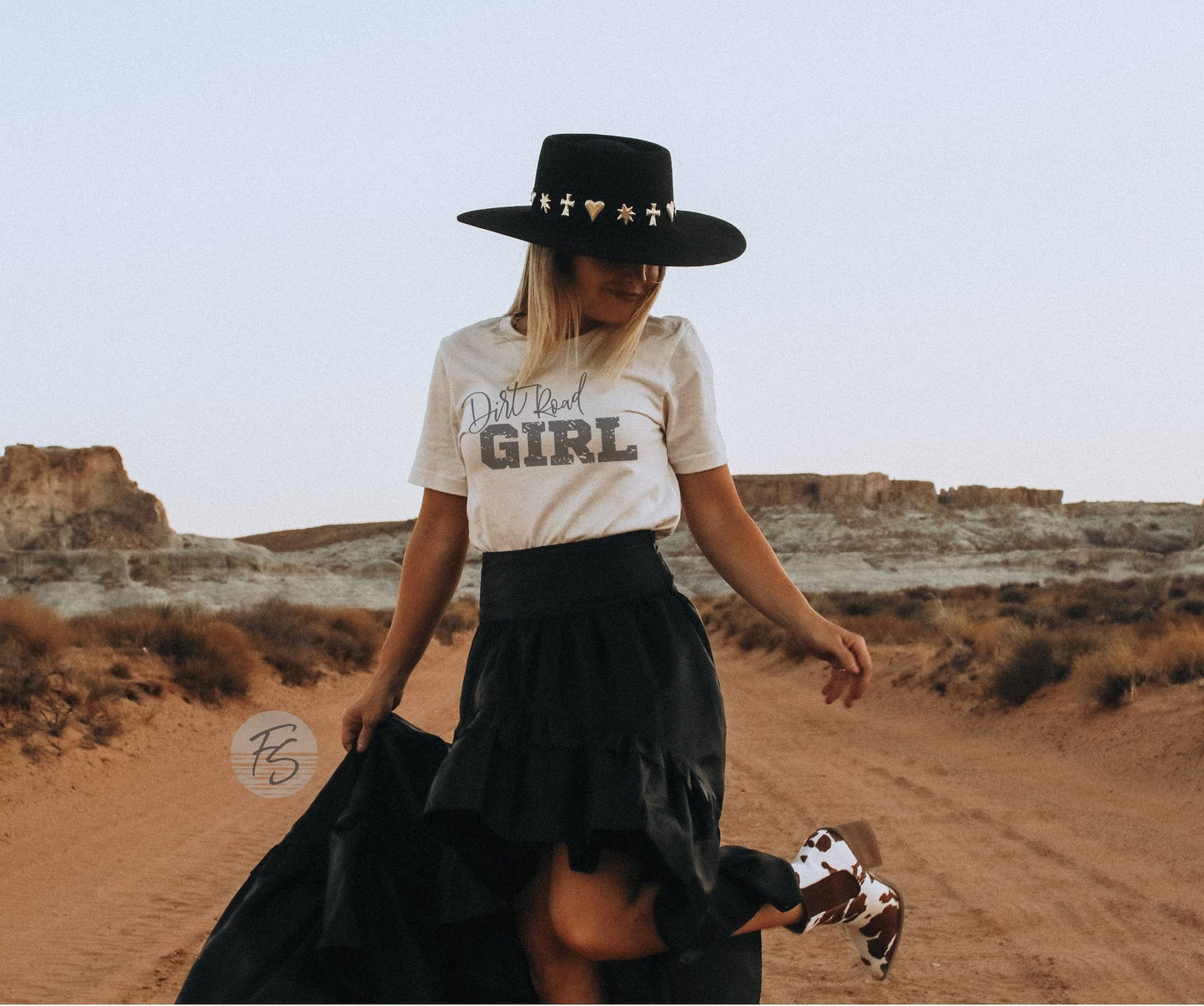Dirt Road Girl Graphic Shirt Light Pink 926 WEST