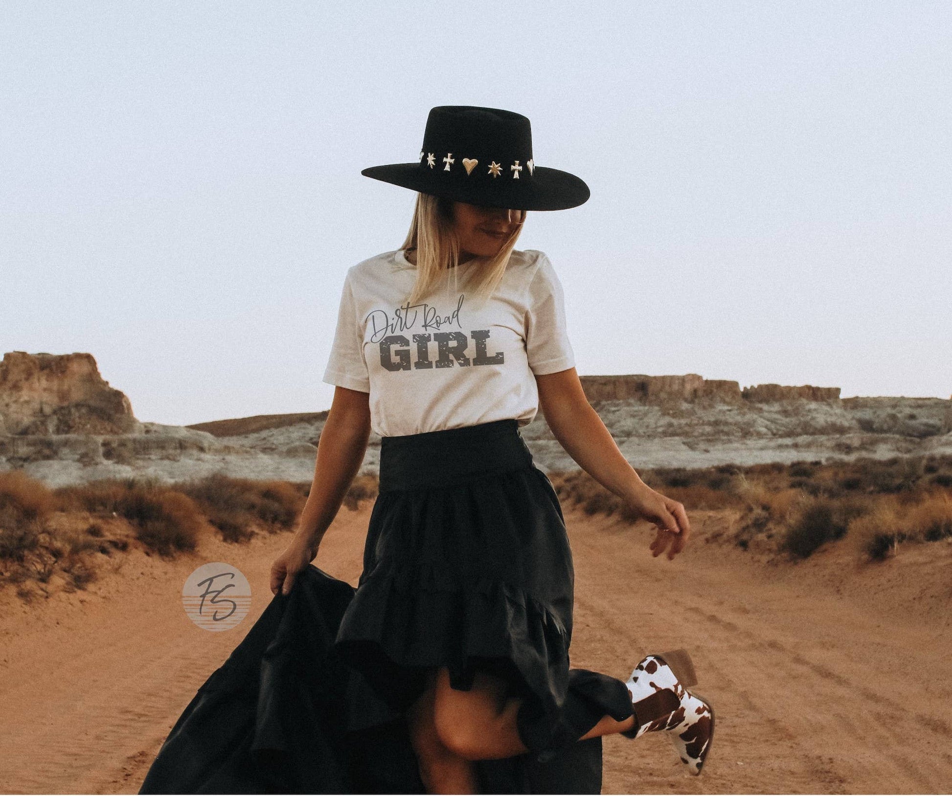 Dirt Road Girl Graphic Shirt Light Pink 926 WEST