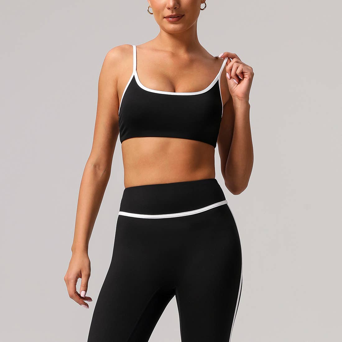 Women Contrast Color Classic Design Mid-Support Sport Bra Sodalemon