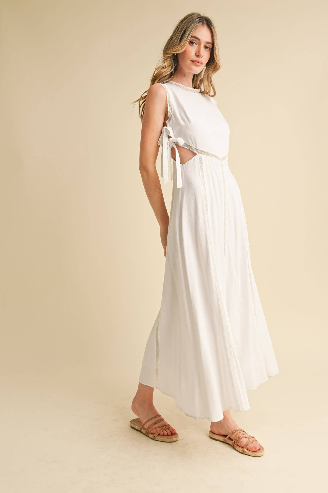 & MERCI - CUT-OUT LACE TRIM MIDI DRESS - 926 West