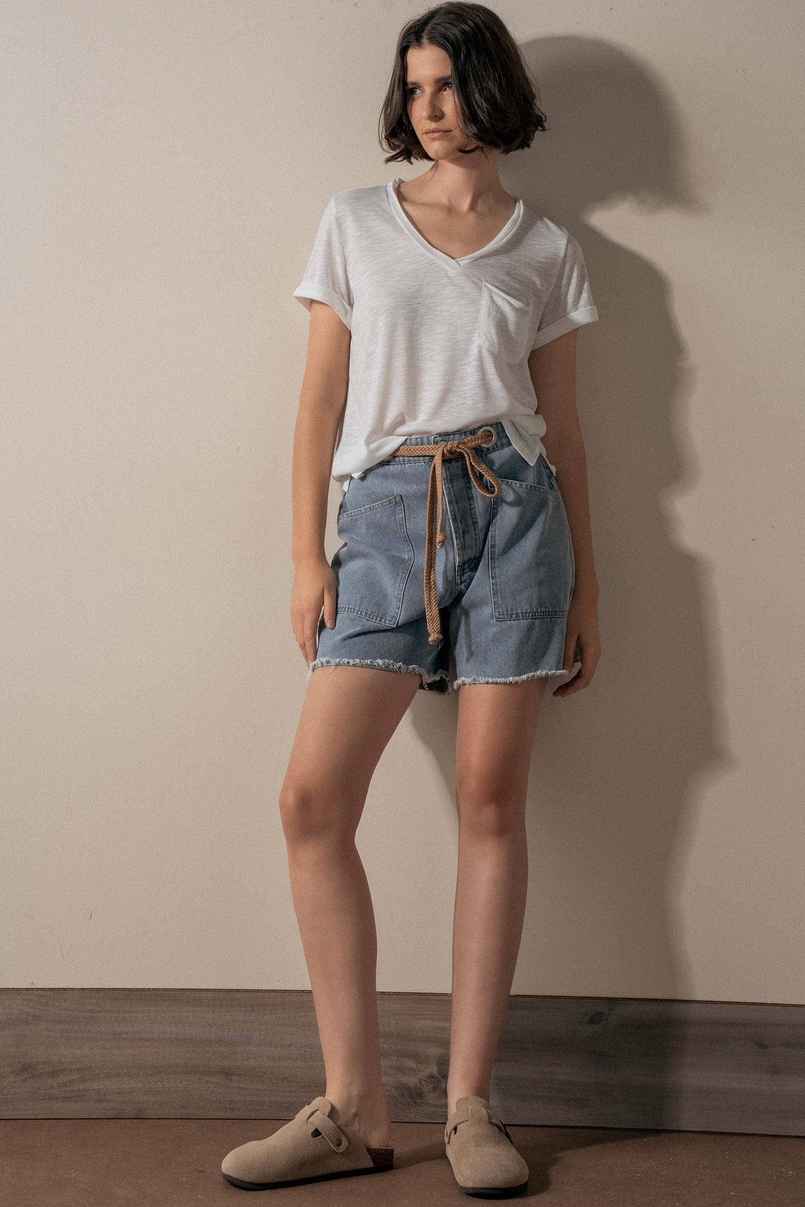 Women's High-Waisted Frayed Hem Denim Shorts Urban Daizy
