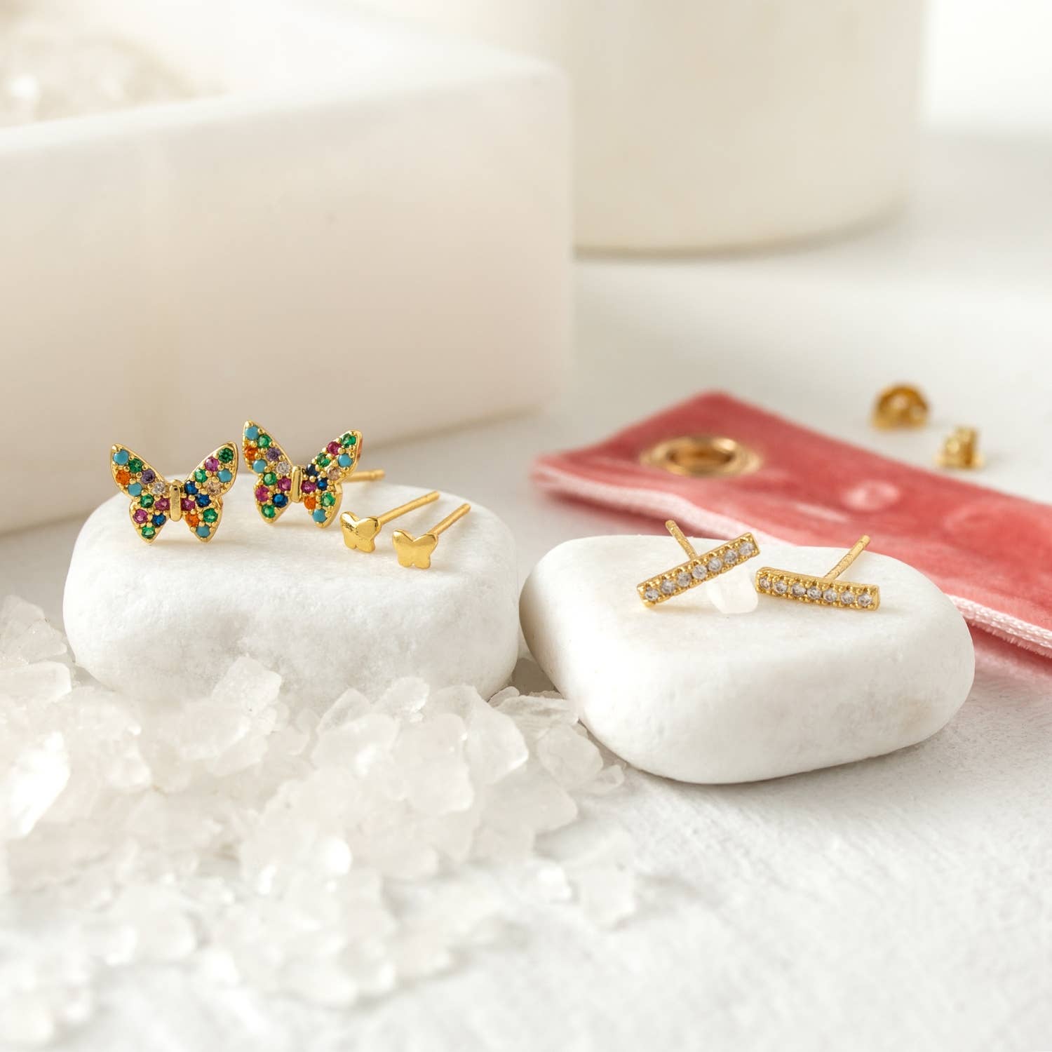 SPLENDID IRIS - Butterfly Velvet Stud Set E7451 - 926 West