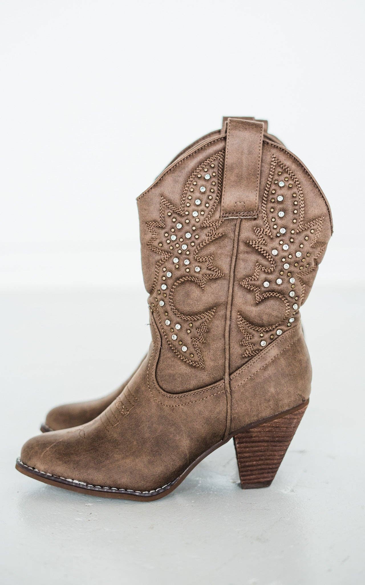 Houston Western Boots in Taupe Naughty Monkey