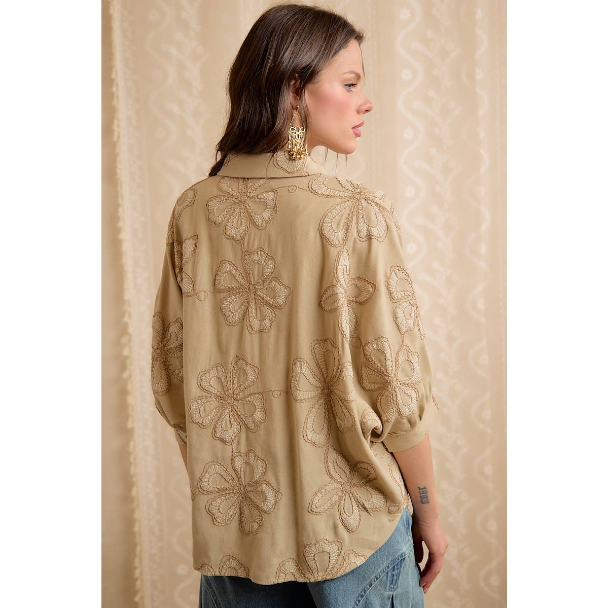 TAUPE FLORAL EMBROIDERED BUTTON DOWN BLOUSE