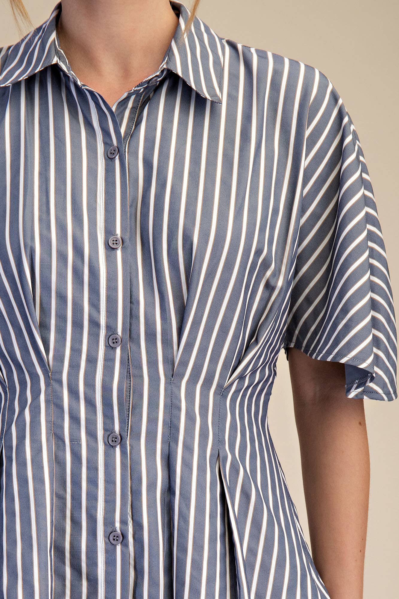 Short-Sleeve Belted Shirt Dress - Classic Button-Front Style