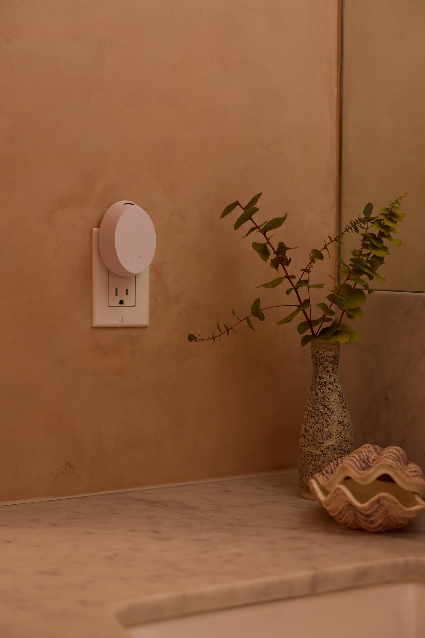 Pura Home Mini™ Smart Home Fragrance Diffuser