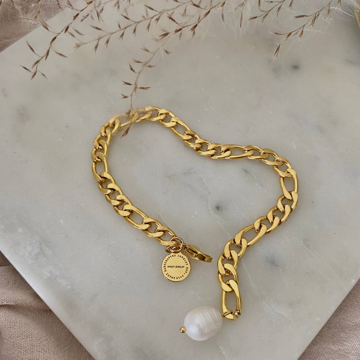Gold plated Figaro chain bracelet pearl 18k stainless steel