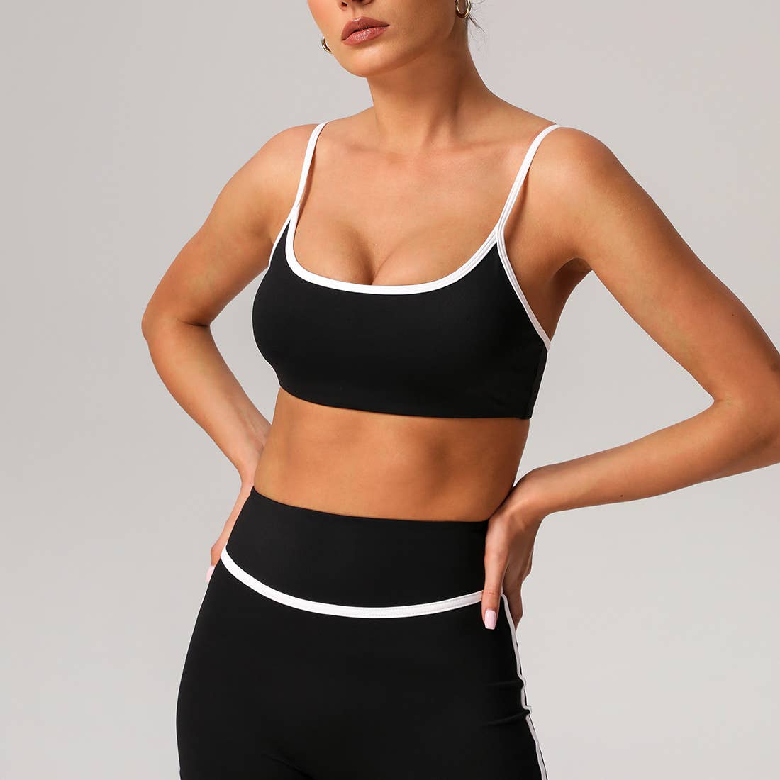 Women Contrast Color Classic Design Mid-Support Sport Bra Sodalemon