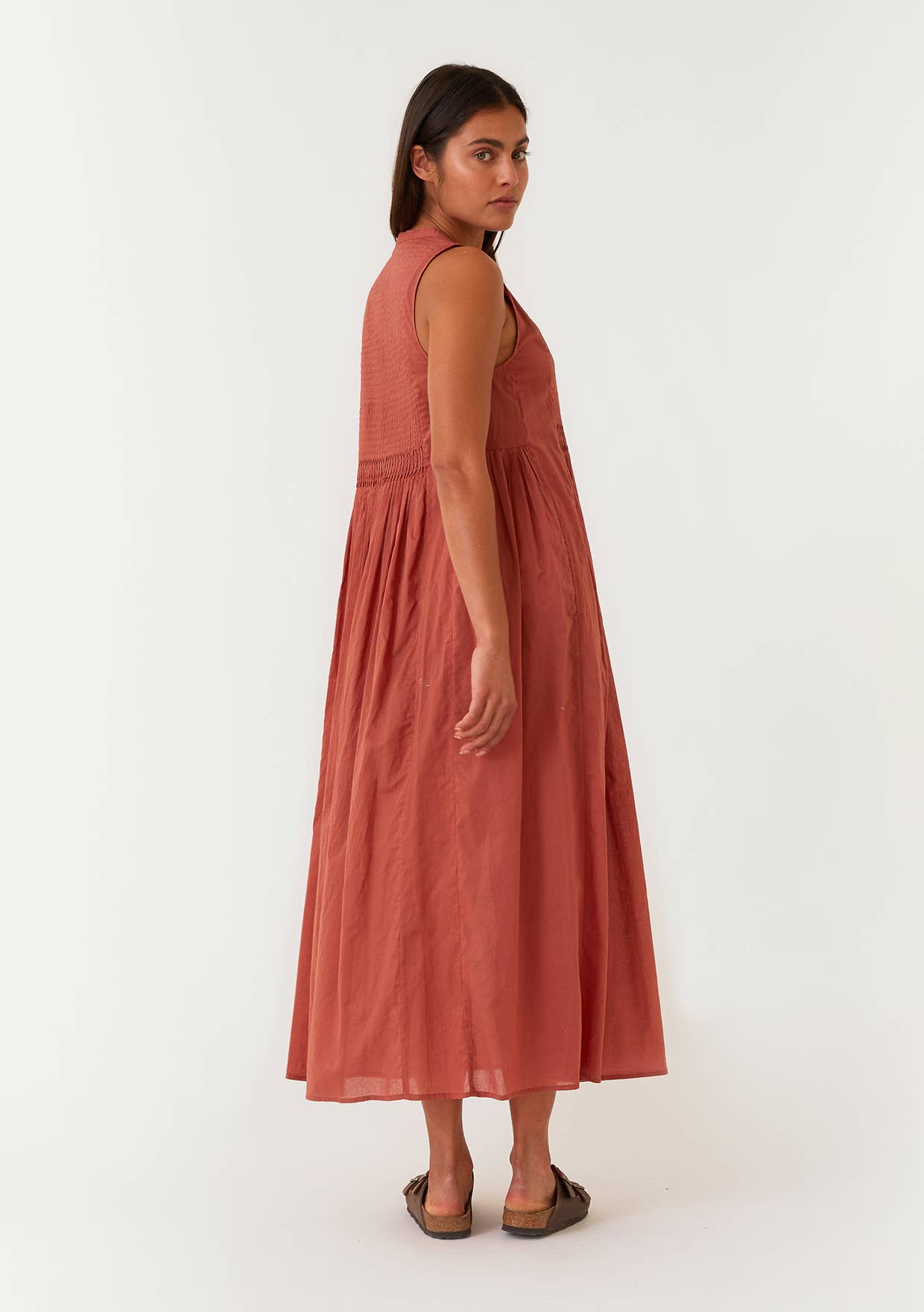 FINAL SALE- Relaxed Fit Pleated V Neck Maxi Dress 926 WEST