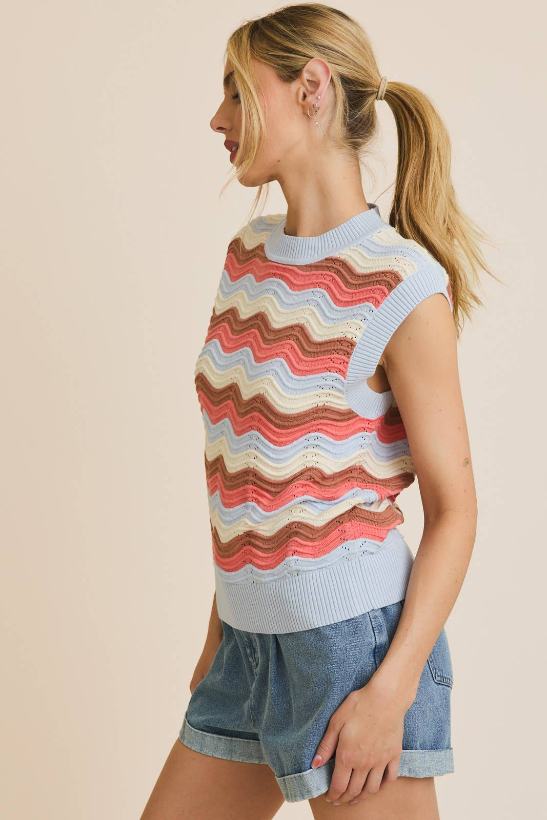MOCK NECK SLEEVELESS WAVE STRIPE CROCHET KNIT TOP GILLI
