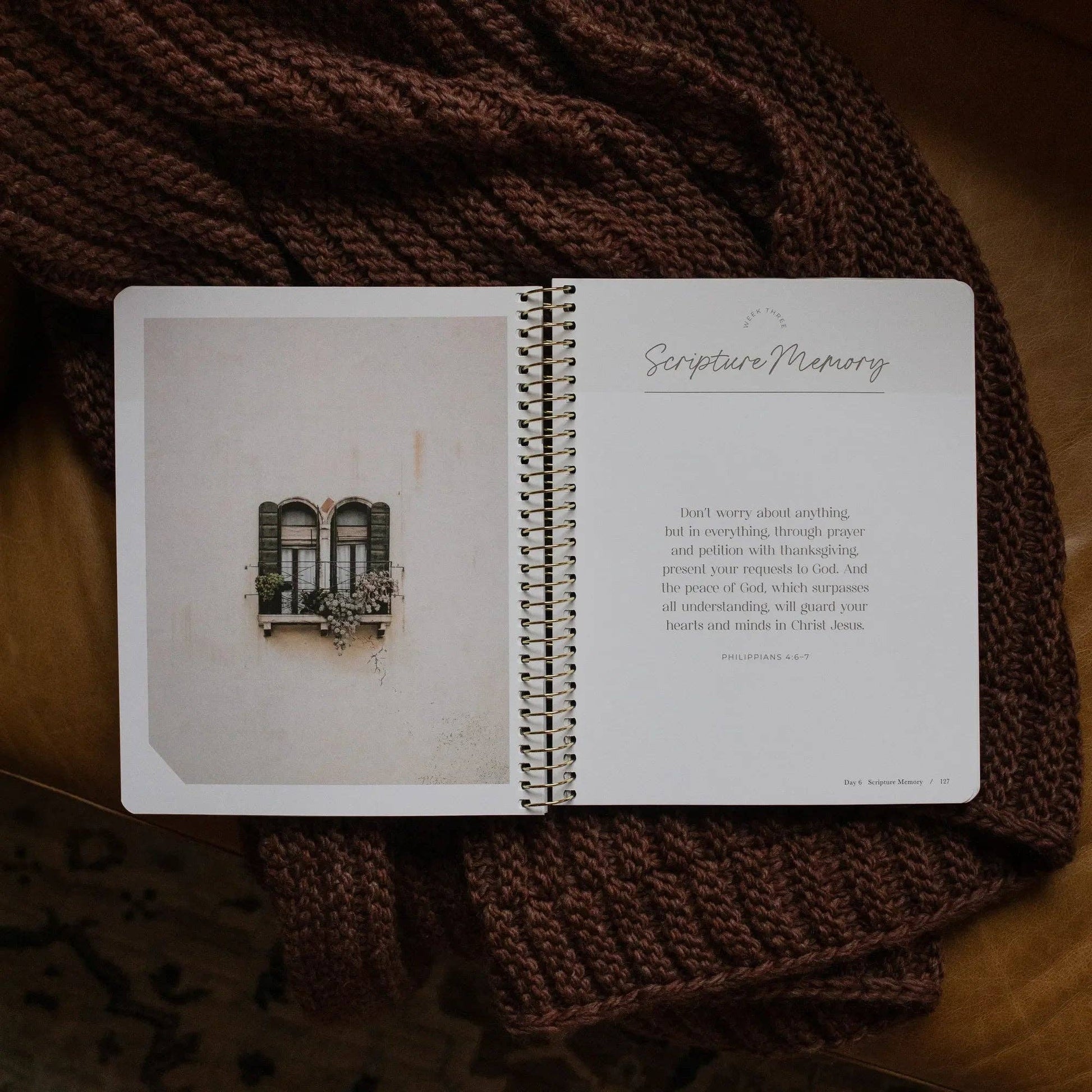 Pray | Cultivating a Passionate Practice of Prayer – Spiral Bible Study - 926 West