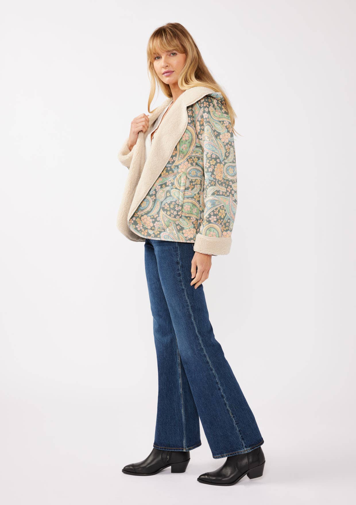 Long Sleeve Hooded Jacket with Pockets Lovestitch