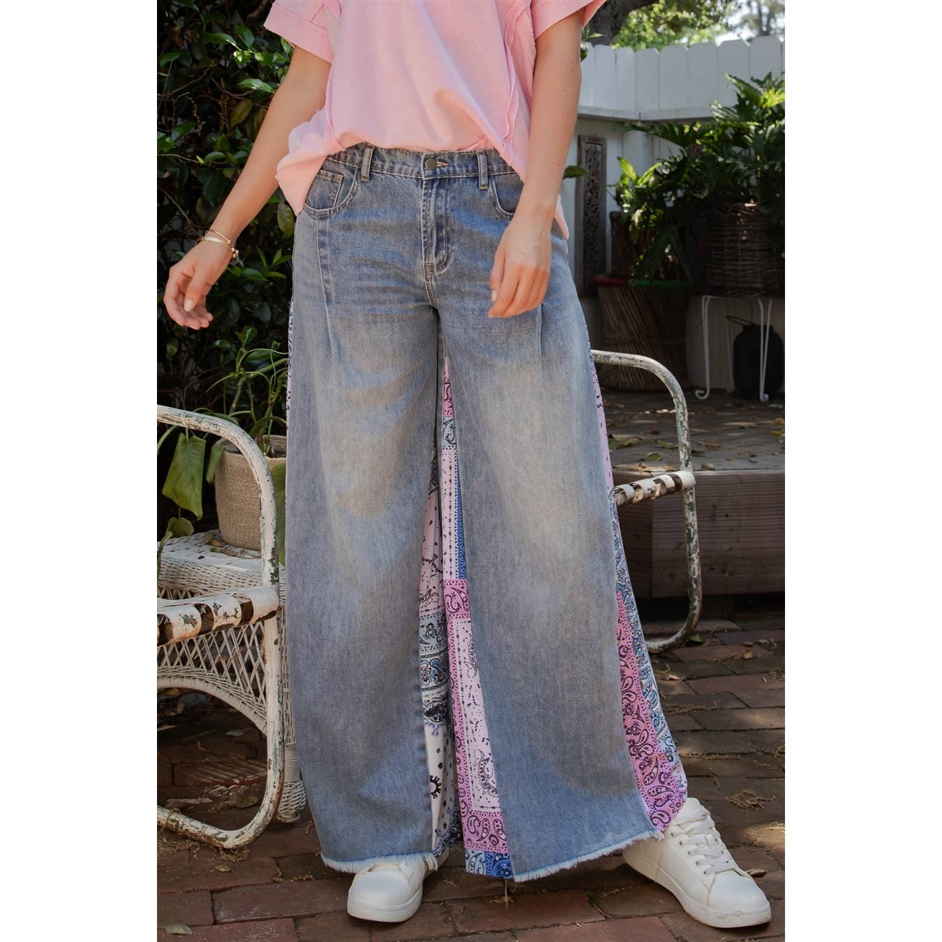 DENIM PALAZZO PANTS WITH PAISLEY PRINT SIDE (SP7672)